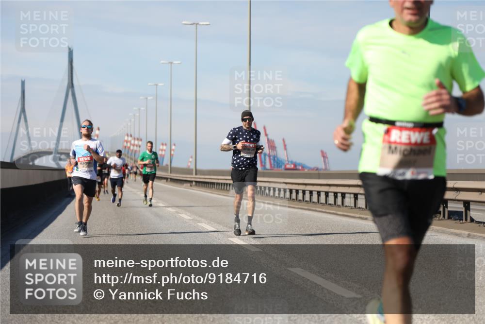 03.10.2025 - Köhlbrandbrückenlauf Yannick Fuchs http://msf.ph/oto/9184716 03.10.2025 11:41:27 Position 3  meine-sportfotos.de