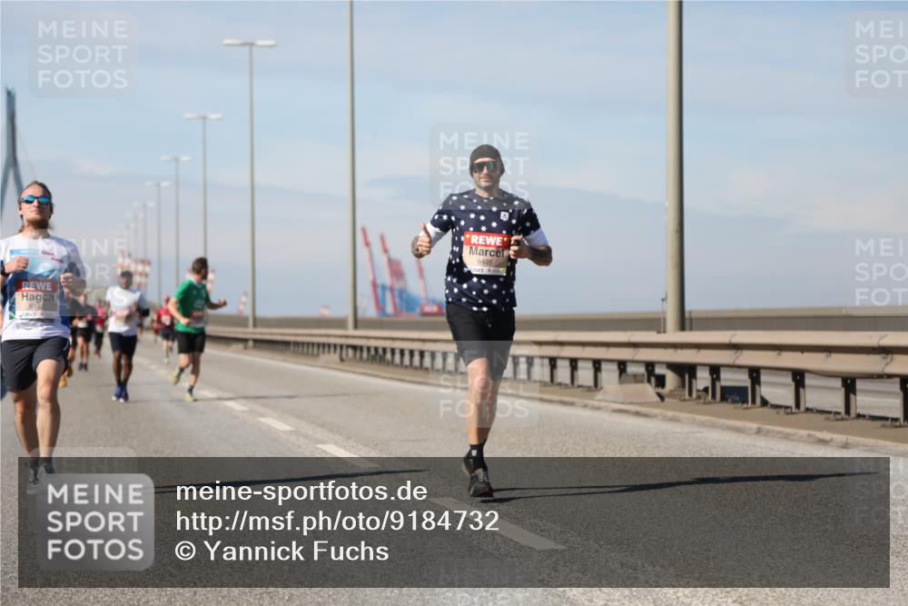 03.10.2025 - Köhlbrandbrückenlauf Yannick Fuchs http://msf.ph/oto/9184732 03.10.2025 11:41:29 Position 3 6122, 6495 meine-sportfotos.de