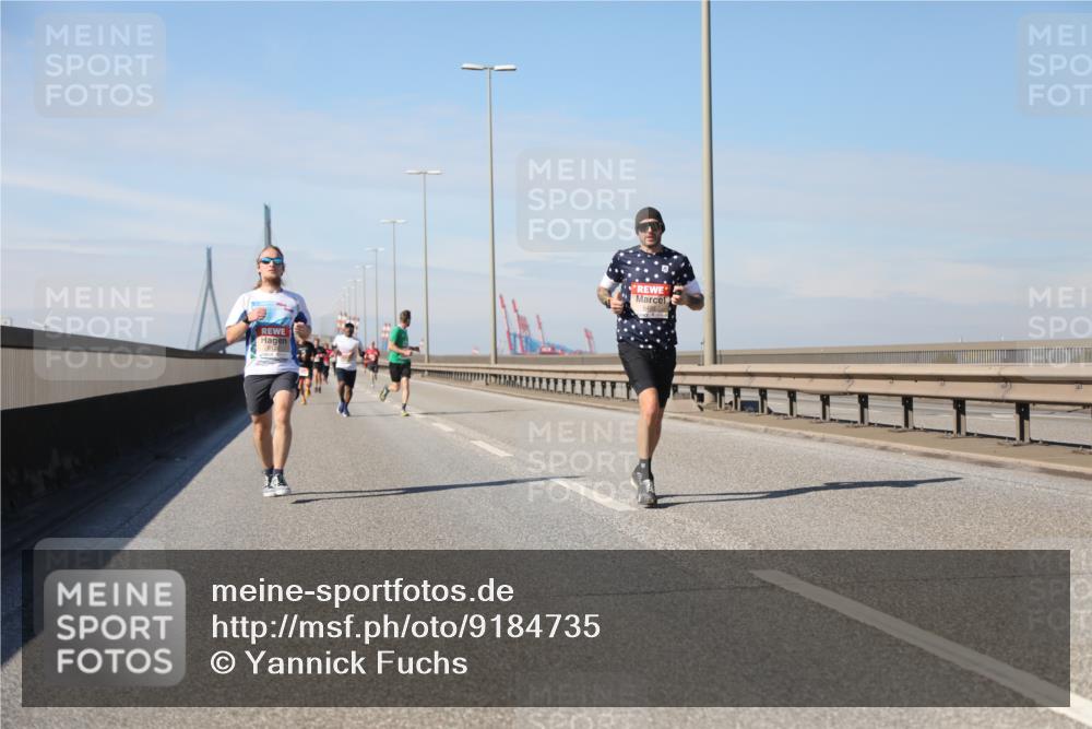03.10.2025 - Köhlbrandbrückenlauf Yannick Fuchs http://msf.ph/oto/9184735 03.10.2025 11:41:30 Position 3  meine-sportfotos.de