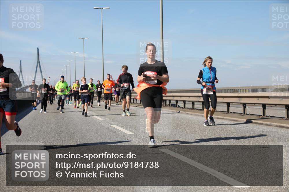03.10.2025 - Köhlbrandbrückenlauf Yannick Fuchs http://msf.ph/oto/9184738 03.10.2025 12:02:36 Position 3 5400 meine-sportfotos.de