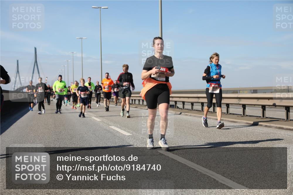 03.10.2025 - Köhlbrandbrückenlauf Yannick Fuchs http://msf.ph/oto/9184740 03.10.2025 12:02:36 Position 3 5400 meine-sportfotos.de