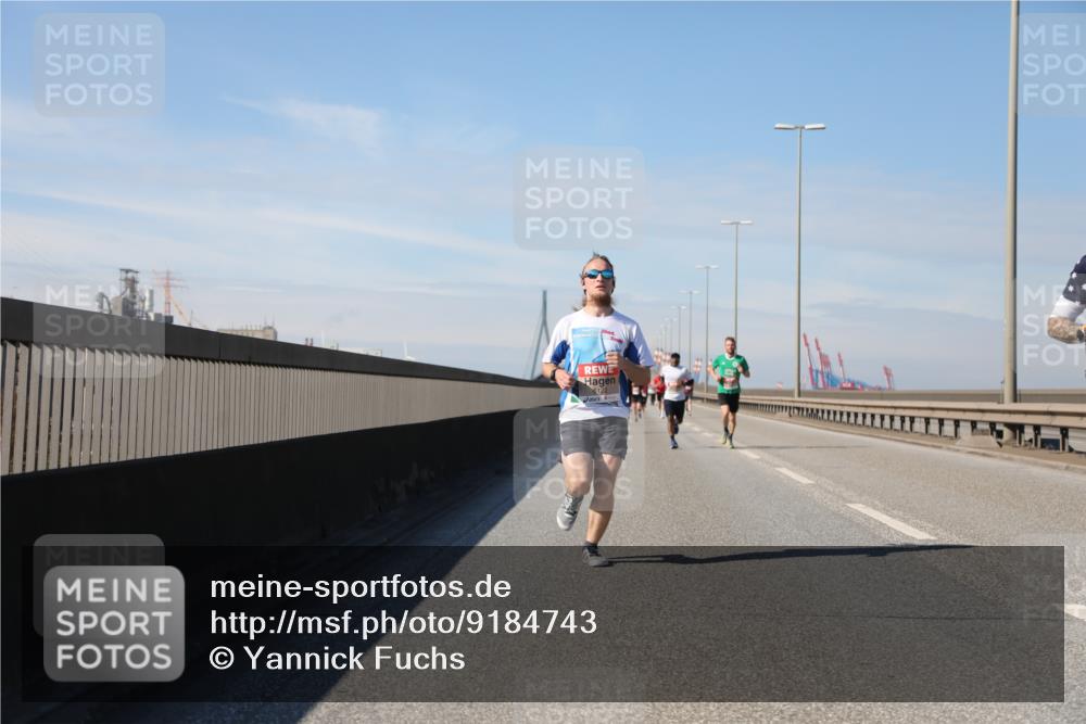 03.10.2025 - Köhlbrandbrückenlauf Yannick Fuchs http://msf.ph/oto/9184743 03.10.2025 11:41:31 Position 3 6122 meine-sportfotos.de