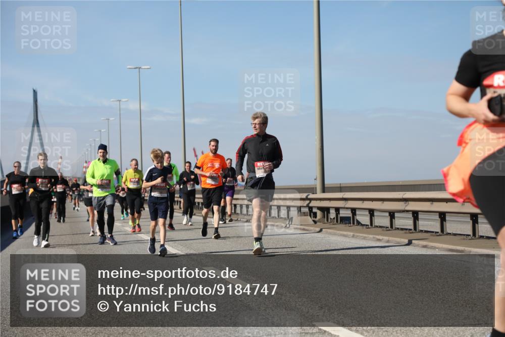 03.10.2025 - Köhlbrandbrückenlauf Yannick Fuchs http://msf.ph/oto/9184747 03.10.2025 12:02:37 Position 3  meine-sportfotos.de