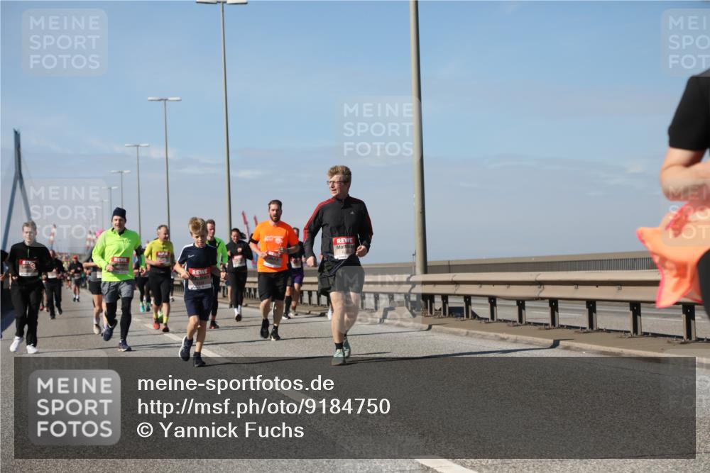 03.10.2025 - Köhlbrandbrückenlauf Yannick Fuchs http://msf.ph/oto/9184750 03.10.2025 12:02:37 Position 3  meine-sportfotos.de