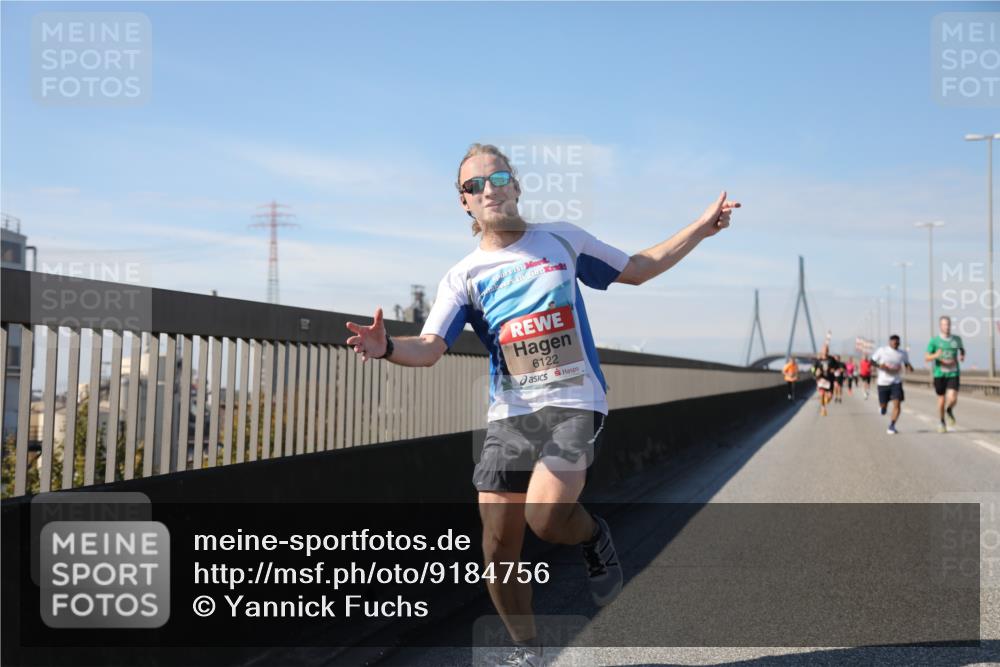 03.10.2025 - Köhlbrandbrückenlauf Yannick Fuchs http://msf.ph/oto/9184756 03.10.2025 11:41:32 Position 3 6122 meine-sportfotos.de