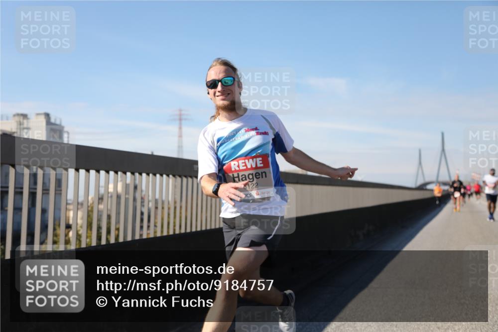 03.10.2025 - Köhlbrandbrückenlauf Yannick Fuchs http://msf.ph/oto/9184757 03.10.2025 11:41:32 Position 3 122 meine-sportfotos.de