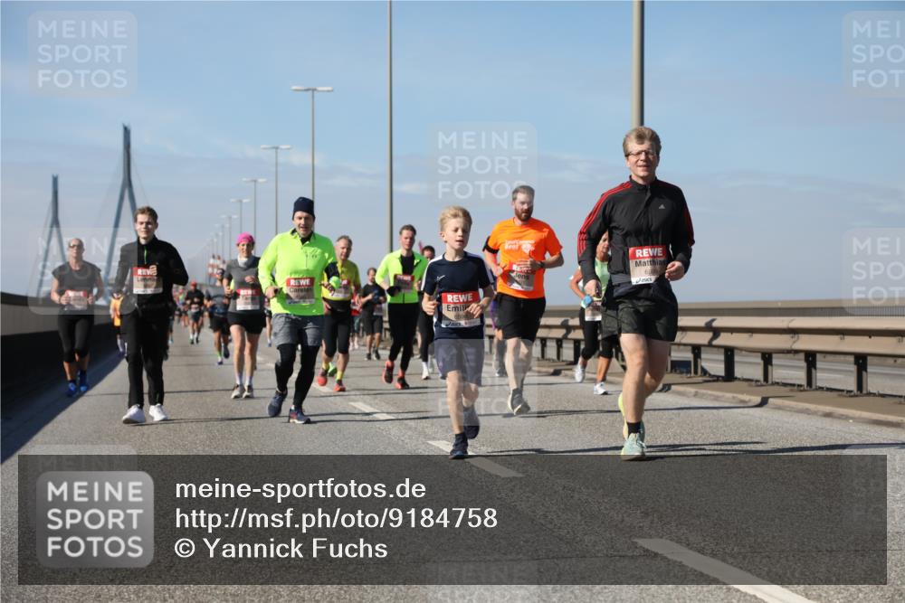 03.10.2025 - Köhlbrandbrückenlauf Yannick Fuchs http://msf.ph/oto/9184758 03.10.2025 12:02:39 Position 3 6599 meine-sportfotos.de