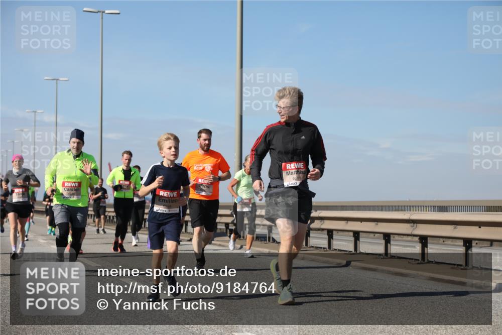 03.10.2025 - Köhlbrandbrückenlauf Yannick Fuchs http://msf.ph/oto/9184764 03.10.2025 12:02:40 Position 3 0598, 6599 meine-sportfotos.de