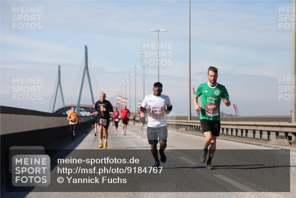 03.10.2025 - Köhlbrandbrückenlauf Yannick Fuchs http://msf.ph/oto/9184767 03.10.2025 11:41:33 Position 3 6091 meine-sportfotos.de