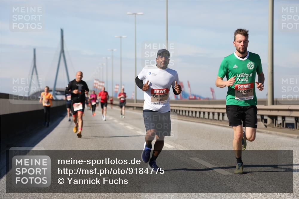 03.10.2025 - Köhlbrandbrückenlauf Yannick Fuchs http://msf.ph/oto/9184775 03.10.2025 11:41:35 Position 3 6091, 6489 meine-sportfotos.de
