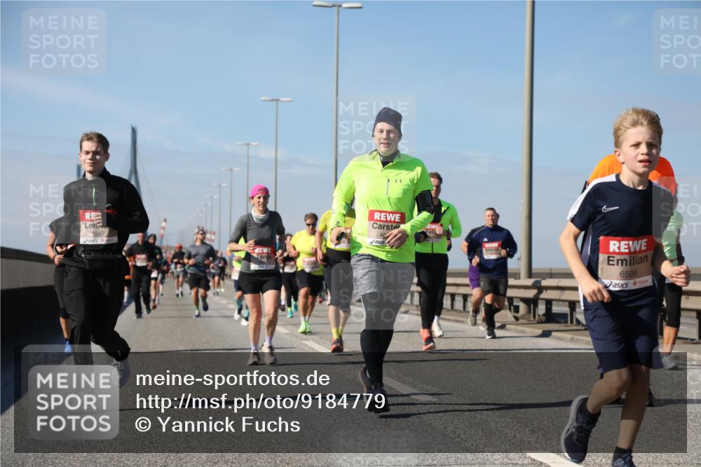03.10.2025 - Köhlbrandbrückenlauf Yannick Fuchs http://msf.ph/oto/9184779 03.10.2025 12:02:41 Position 3 4647, 6598 meine-sportfotos.de