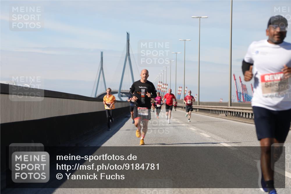 03.10.2025 - Köhlbrandbrückenlauf Yannick Fuchs http://msf.ph/oto/9184781 03.10.2025 11:41:35 Position 3  meine-sportfotos.de