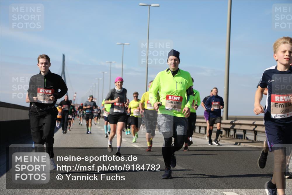 03.10.2025 - Köhlbrandbrückenlauf Yannick Fuchs http://msf.ph/oto/9184782 03.10.2025 12:02:41 Position 3 4647, 4646, 6598 meine-sportfotos.de