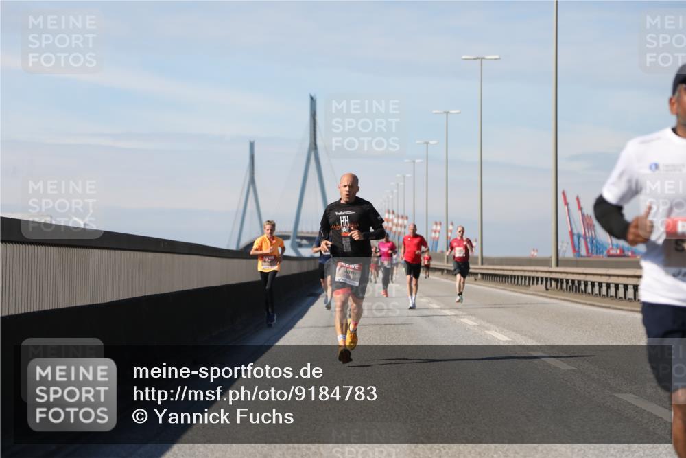 03.10.2025 - Köhlbrandbrückenlauf Yannick Fuchs http://msf.ph/oto/9184783 03.10.2025 11:41:36 Position 3  meine-sportfotos.de