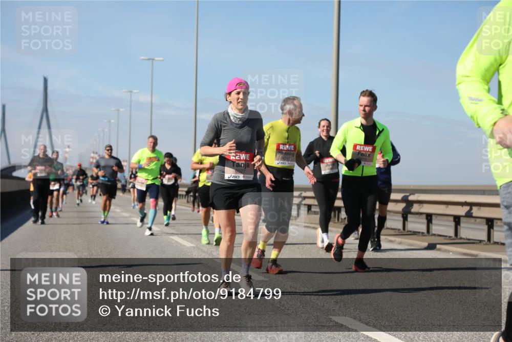 03.10.2025 - Köhlbrandbrückenlauf Yannick Fuchs http://msf.ph/oto/9184799 03.10.2025 12:02:43 Position 3 6027, 6211 meine-sportfotos.de