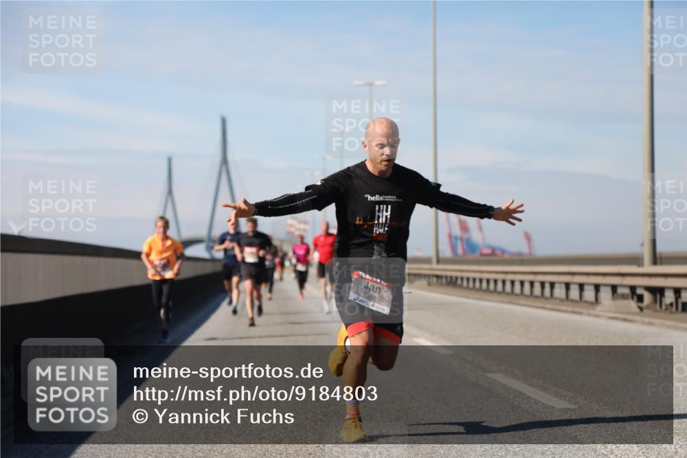 03.10.2025 - Köhlbrandbrückenlauf Yannick Fuchs http://msf.ph/oto/9184803 03.10.2025 11:41:38 Position 3 6266 meine-sportfotos.de