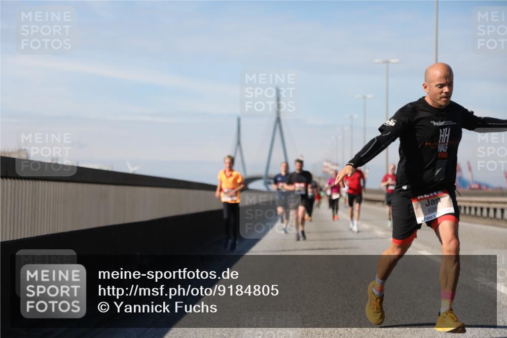 03.10.2025 - Köhlbrandbrückenlauf Yannick Fuchs http://msf.ph/oto/9184805 03.10.2025 11:41:38 Position 3 626 meine-sportfotos.de