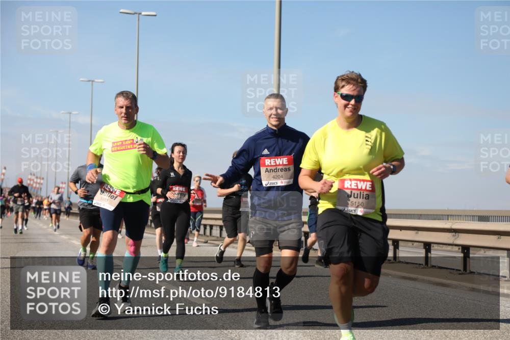 03.10.2025 - Köhlbrandbrückenlauf Yannick Fuchs http://msf.ph/oto/9184813 03.10.2025 12:02:47 Position 3 5933, 4204, 5150 meine-sportfotos.de