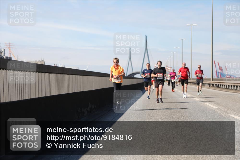 03.10.2025 - Köhlbrandbrückenlauf Yannick Fuchs http://msf.ph/oto/9184816 03.10.2025 11:41:39 Position 3  meine-sportfotos.de