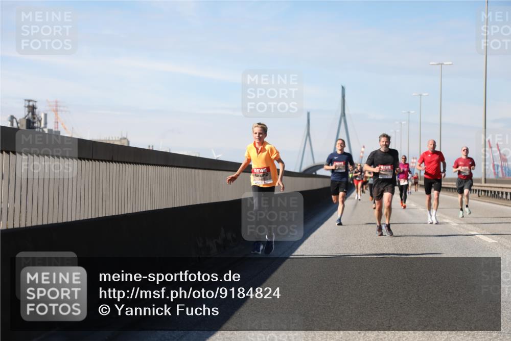 03.10.2025 - Köhlbrandbrückenlauf Yannick Fuchs http://msf.ph/oto/9184824 03.10.2025 11:41:40 Position 3  meine-sportfotos.de
