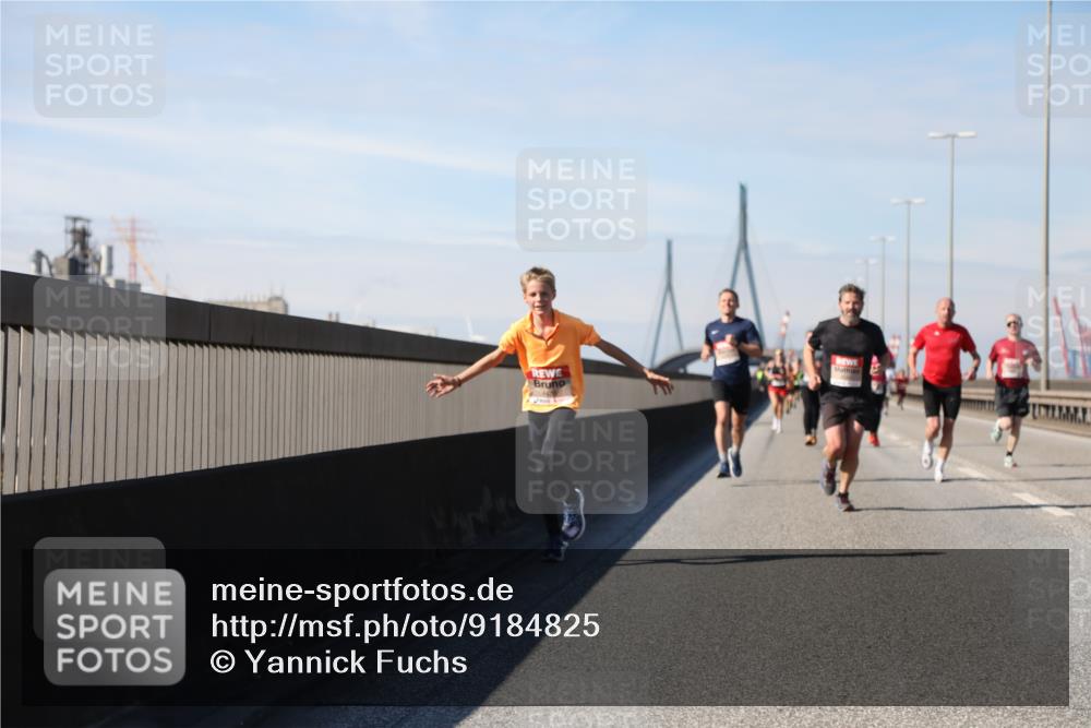 03.10.2025 - Köhlbrandbrückenlauf Yannick Fuchs http://msf.ph/oto/9184825 03.10.2025 11:41:40 Position 3  meine-sportfotos.de