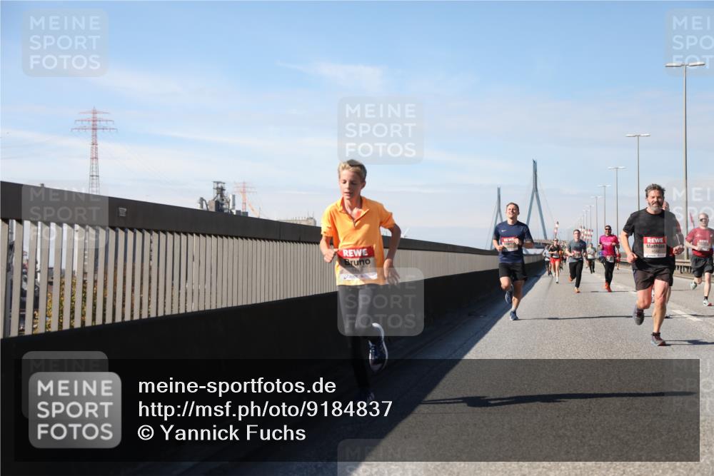 03.10.2025 - Köhlbrandbrückenlauf Yannick Fuchs http://msf.ph/oto/9184837 03.10.2025 11:41:41 Position 3  meine-sportfotos.de