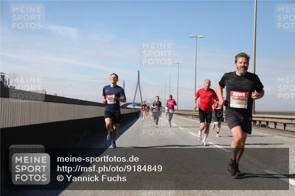 03.10.2025 - Köhlbrandbrückenlauf Yannick Fuchs http://msf.ph/oto/9184849 03.10.2025 11:41:43 Position 3 4170, 4042 meine-sportfotos.de