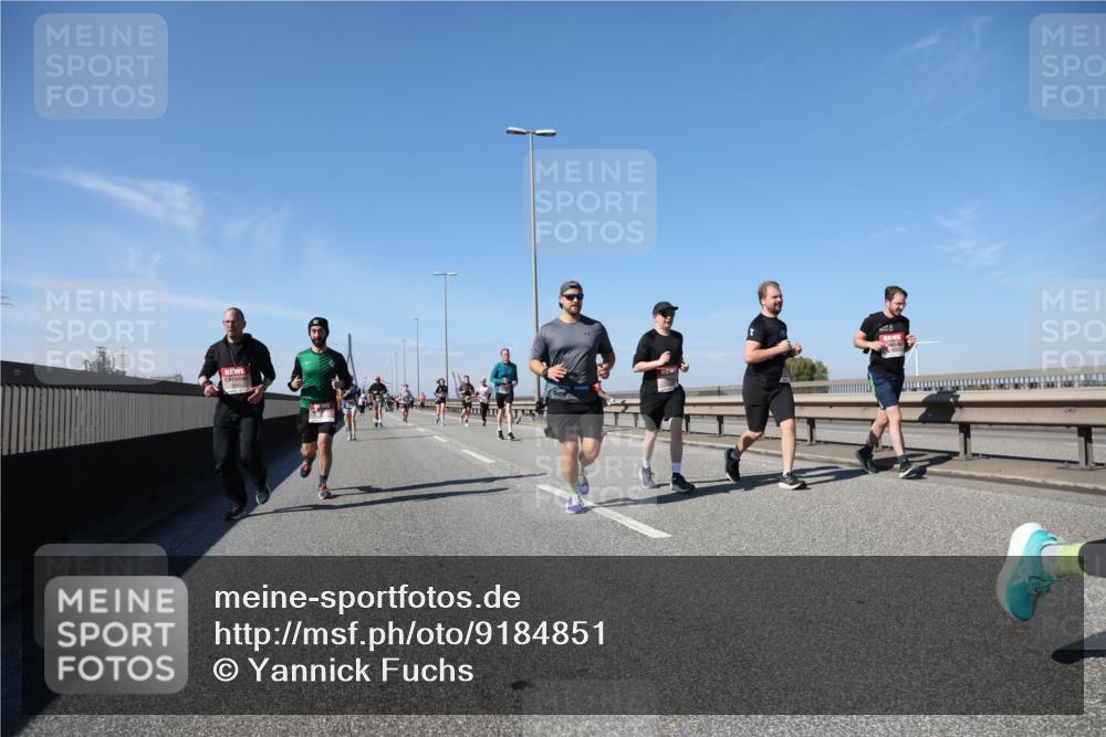 03.10.2025 - Köhlbrandbrückenlauf Yannick Fuchs http://msf.ph/oto/9184851 03.10.2025 12:02:51 Position 3  meine-sportfotos.de