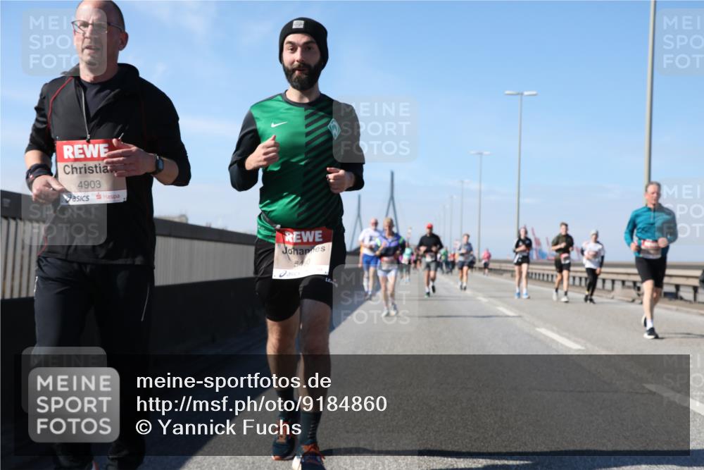 03.10.2025 - Köhlbrandbrückenlauf Yannick Fuchs http://msf.ph/oto/9184860 03.10.2025 12:02:52 Position 3 4903, 5480 meine-sportfotos.de