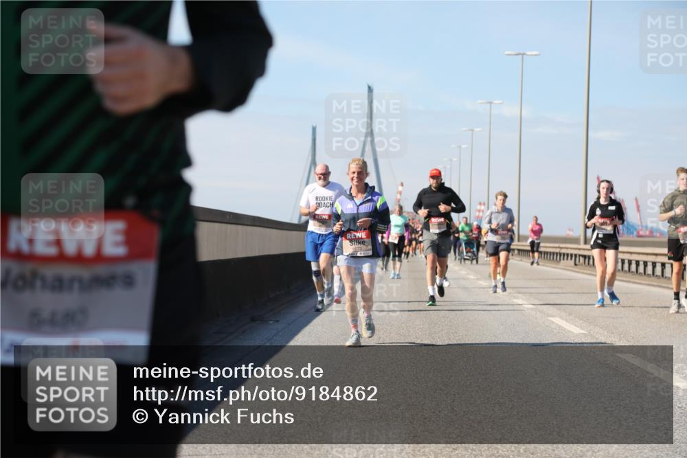 03.10.2025 - Köhlbrandbrückenlauf Yannick Fuchs http://msf.ph/oto/9184862 03.10.2025 12:02:53 Position 3 540 meine-sportfotos.de