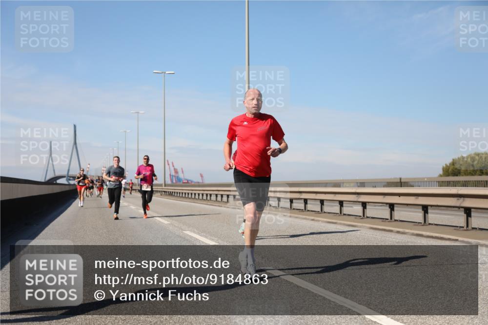 03.10.2025 - Köhlbrandbrückenlauf Yannick Fuchs http://msf.ph/oto/9184863 03.10.2025 11:41:44 Position 3  meine-sportfotos.de
