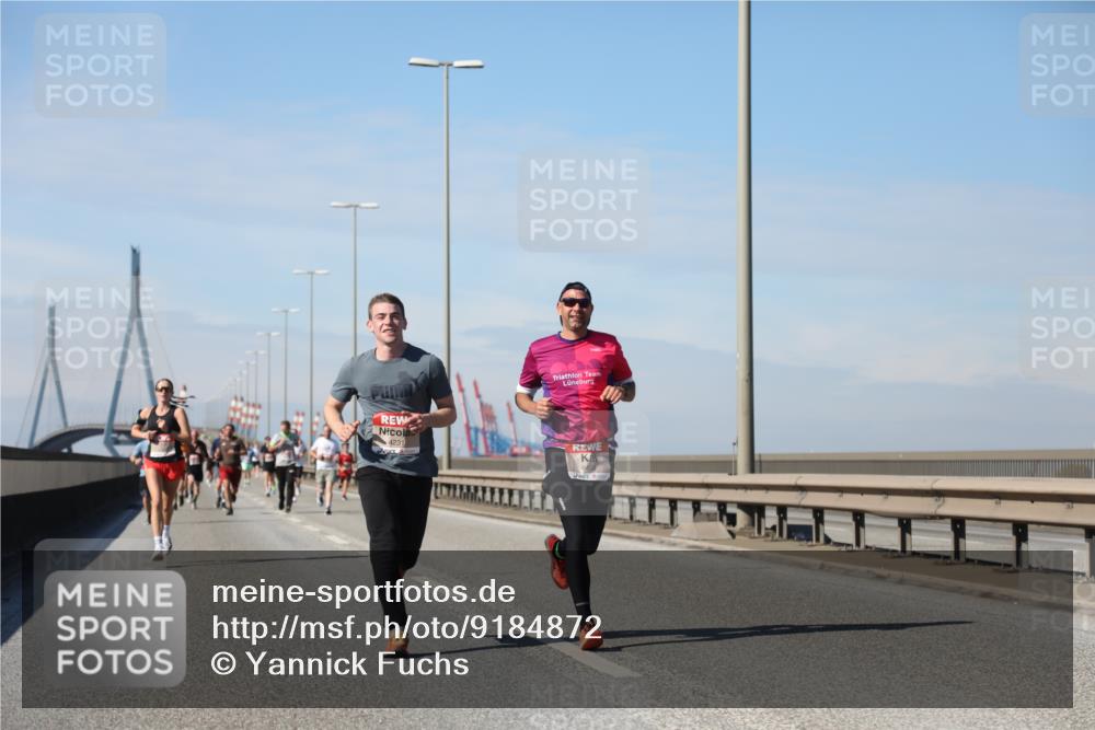 03.10.2025 - Köhlbrandbrückenlauf Yannick Fuchs http://msf.ph/oto/9184872 03.10.2025 11:41:46 Position 3 4231 meine-sportfotos.de