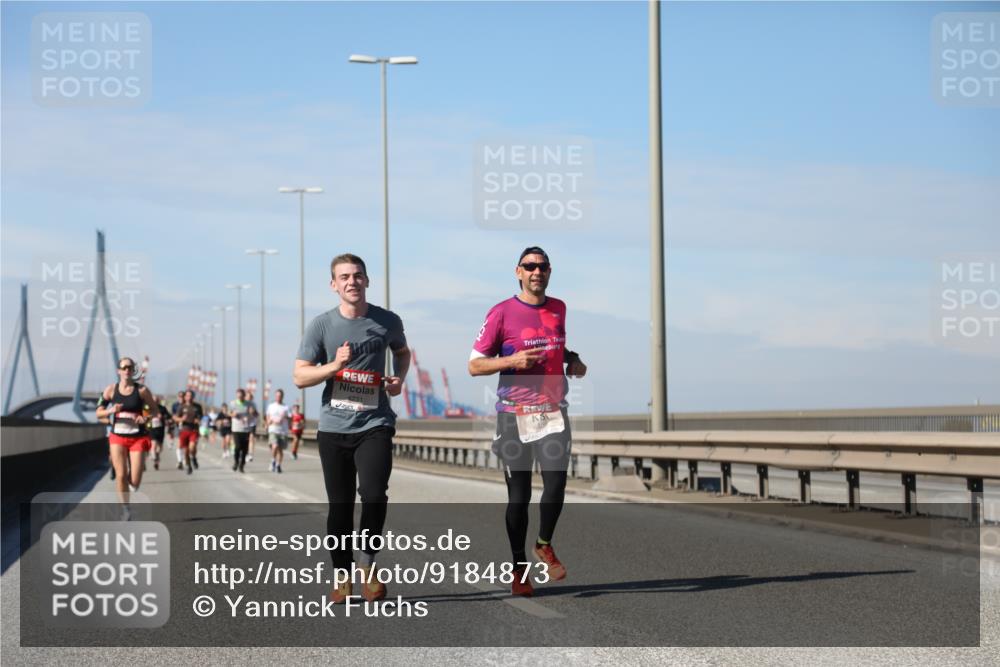 03.10.2025 - Köhlbrandbrückenlauf Yannick Fuchs http://msf.ph/oto/9184873 03.10.2025 11:41:46 Position 3 4231 meine-sportfotos.de