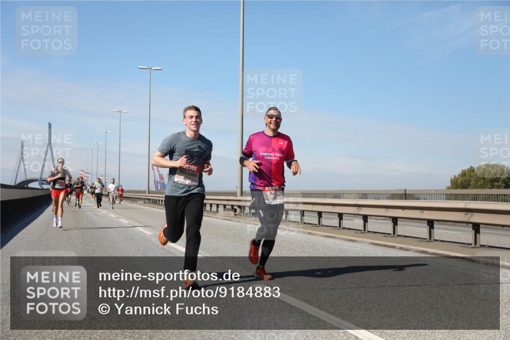 03.10.2025 - Köhlbrandbrückenlauf Yannick Fuchs http://msf.ph/oto/9184883 03.10.2025 11:41:47 Position 3 4231 meine-sportfotos.de