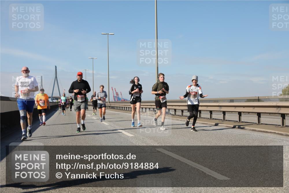 03.10.2025 - Köhlbrandbrückenlauf Yannick Fuchs http://msf.ph/oto/9184884 03.10.2025 12:02:56 Position 3  meine-sportfotos.de
