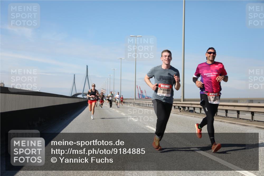 03.10.2025 - Köhlbrandbrückenlauf Yannick Fuchs http://msf.ph/oto/9184885 03.10.2025 11:41:47 Position 3 4231 meine-sportfotos.de