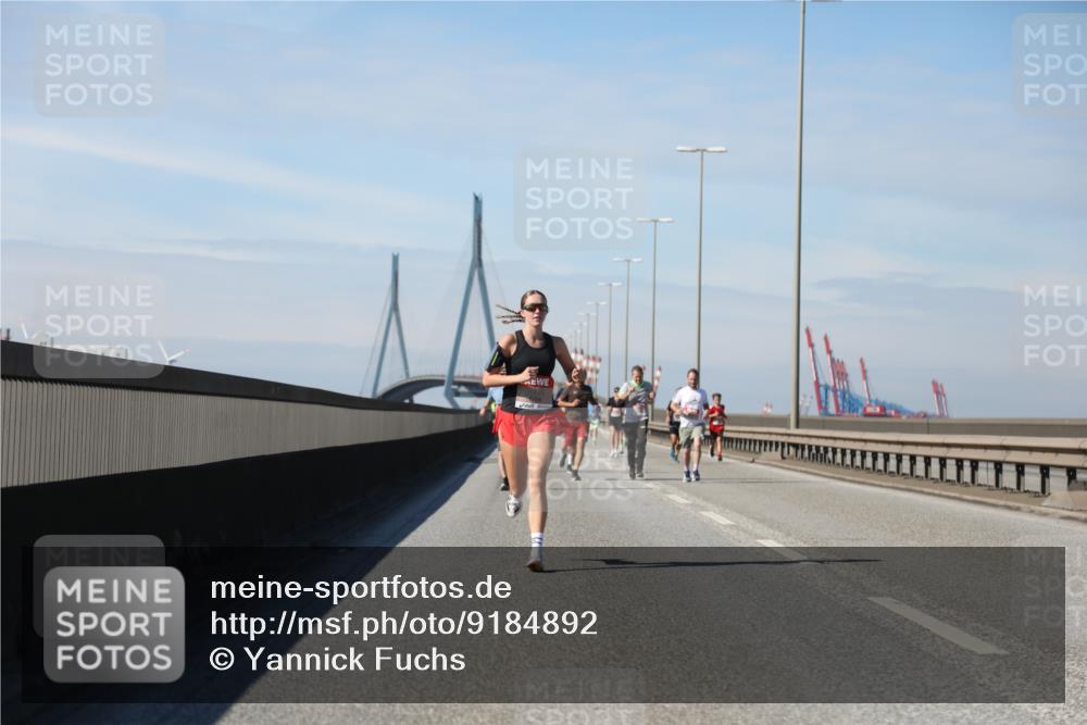 03.10.2025 - Köhlbrandbrückenlauf Yannick Fuchs http://msf.ph/oto/9184892 03.10.2025 11:41:48 Position 3  meine-sportfotos.de