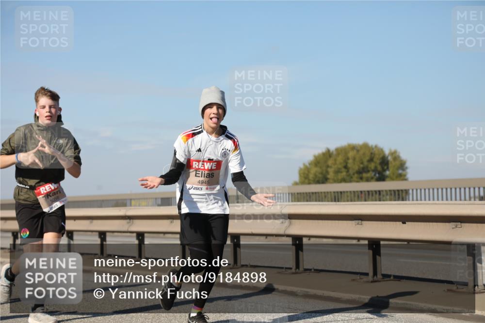 03.10.2025 - Köhlbrandbrückenlauf Yannick Fuchs http://msf.ph/oto/9184898 03.10.2025 12:02:58 Position 3 5056, 4945 meine-sportfotos.de