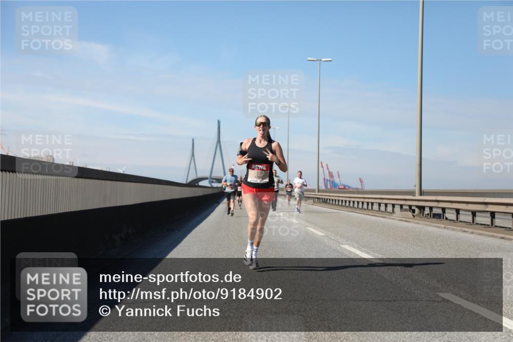 03.10.2025 - Köhlbrandbrückenlauf Yannick Fuchs http://msf.ph/oto/9184902 03.10.2025 11:41:50 Position 3 6769 meine-sportfotos.de