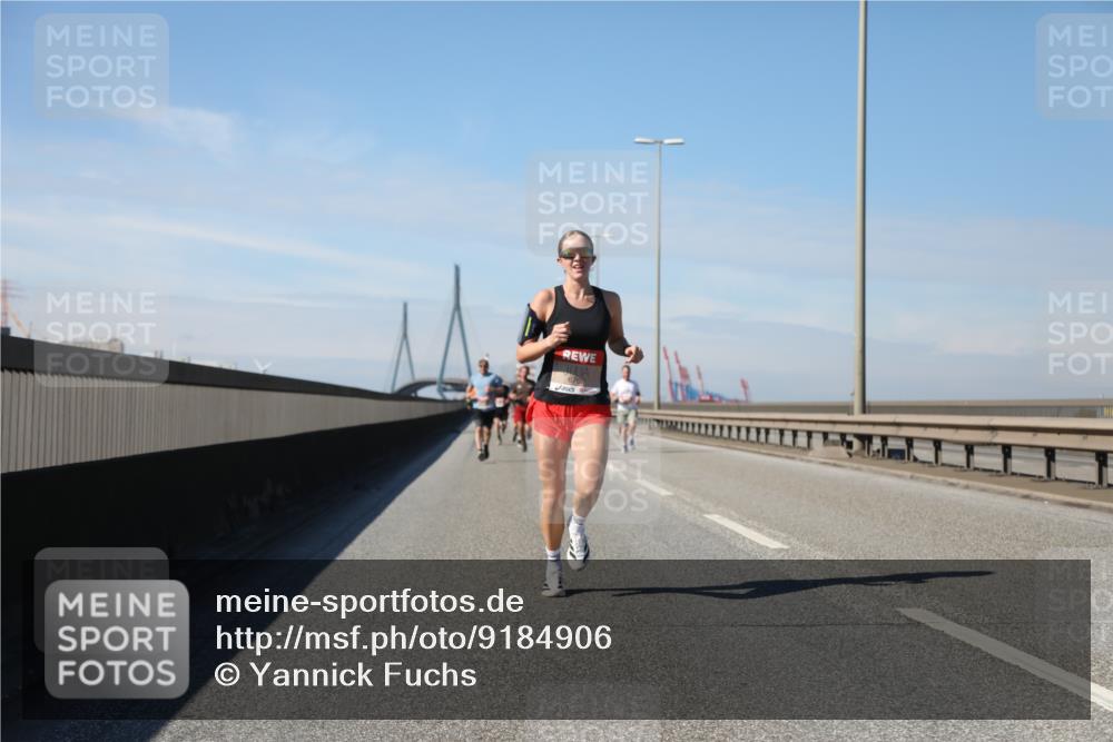 03.10.2025 - Köhlbrandbrückenlauf Yannick Fuchs http://msf.ph/oto/9184906 03.10.2025 11:41:50 Position 3 6769 meine-sportfotos.de