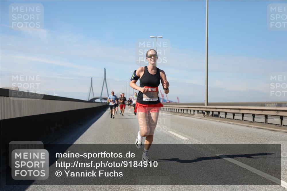 03.10.2025 - Köhlbrandbrückenlauf Yannick Fuchs http://msf.ph/oto/9184910 03.10.2025 11:41:50 Position 3 6769 meine-sportfotos.de