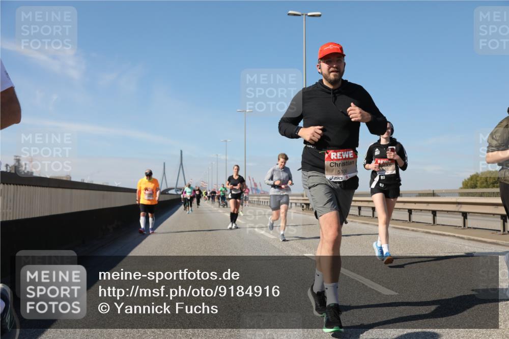 03.10.2025 - Köhlbrandbrückenlauf Yannick Fuchs http://msf.ph/oto/9184916 03.10.2025 12:03:00 Position 3 5106 meine-sportfotos.de