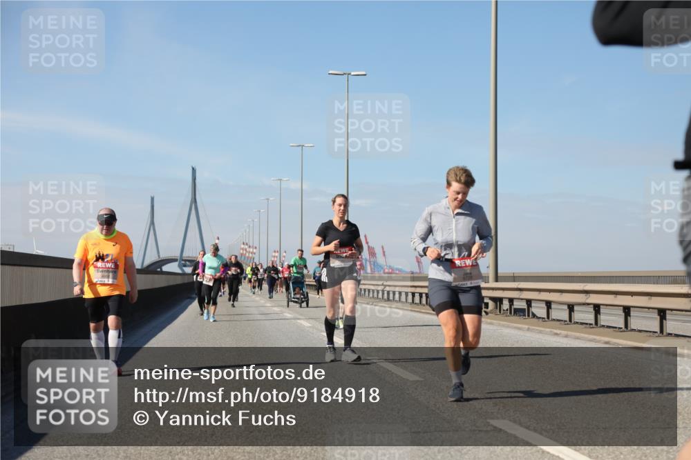 03.10.2025 - Köhlbrandbrückenlauf Yannick Fuchs http://msf.ph/oto/9184918 03.10.2025 12:03:00 Position 3  meine-sportfotos.de