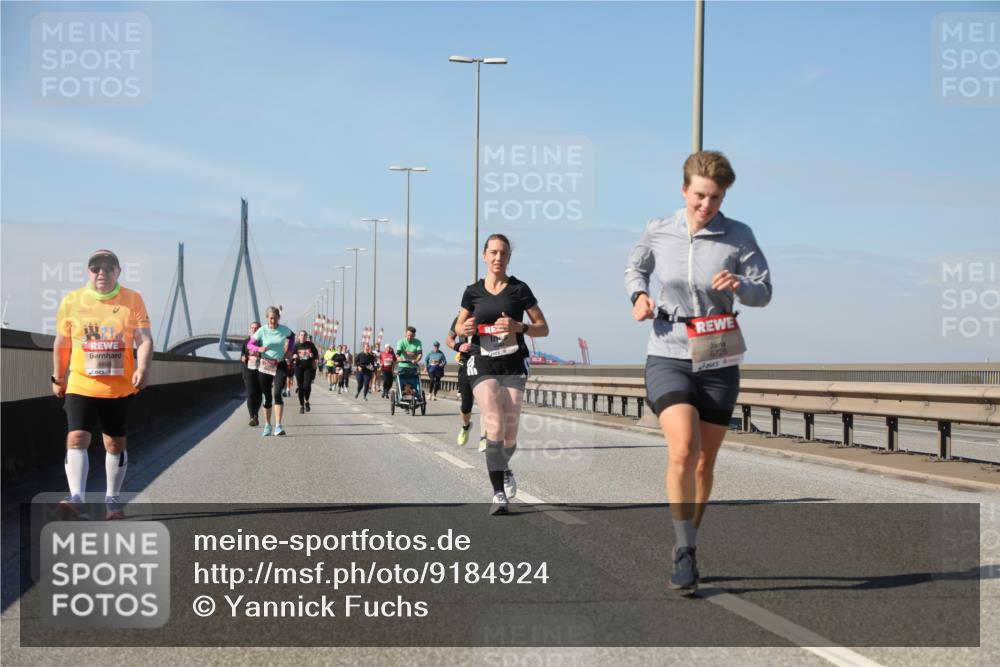 03.10.2025 - Köhlbrandbrückenlauf Yannick Fuchs http://msf.ph/oto/9184924 03.10.2025 12:03:01 Position 3 6728 meine-sportfotos.de