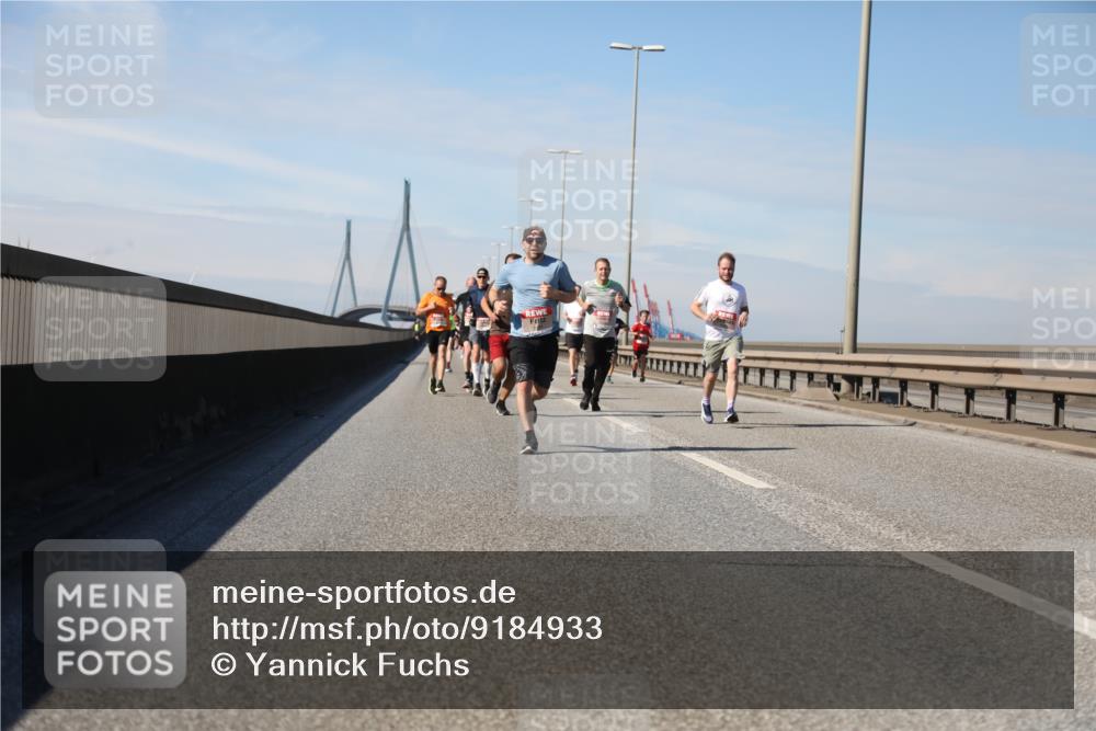 03.10.2025 - Köhlbrandbrückenlauf Yannick Fuchs http://msf.ph/oto/9184933 03.10.2025 11:41:53 Position 3  meine-sportfotos.de