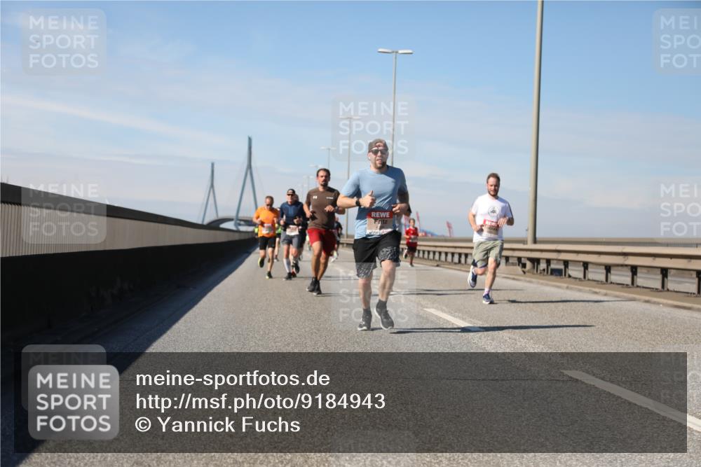 03.10.2025 - Köhlbrandbrückenlauf Yannick Fuchs http://msf.ph/oto/9184943 03.10.2025 11:41:54 Position 3  meine-sportfotos.de