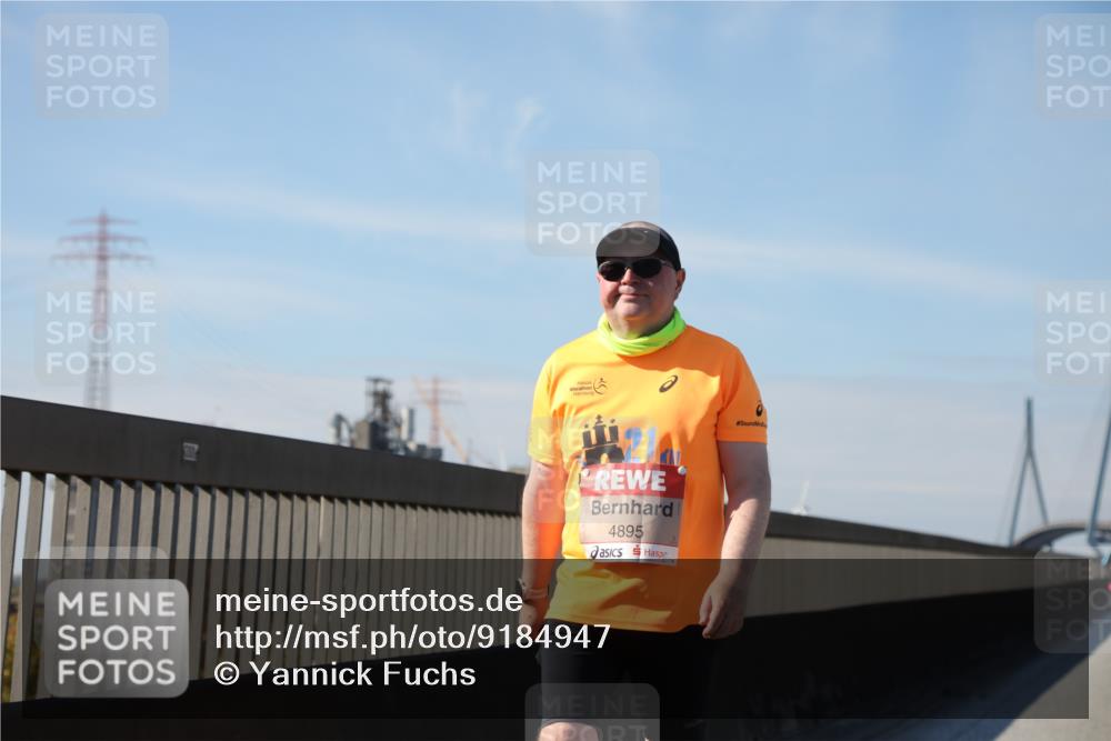 03.10.2025 - Köhlbrandbrückenlauf Yannick Fuchs http://msf.ph/oto/9184947 03.10.2025 12:03:04 Position 3 4895 meine-sportfotos.de