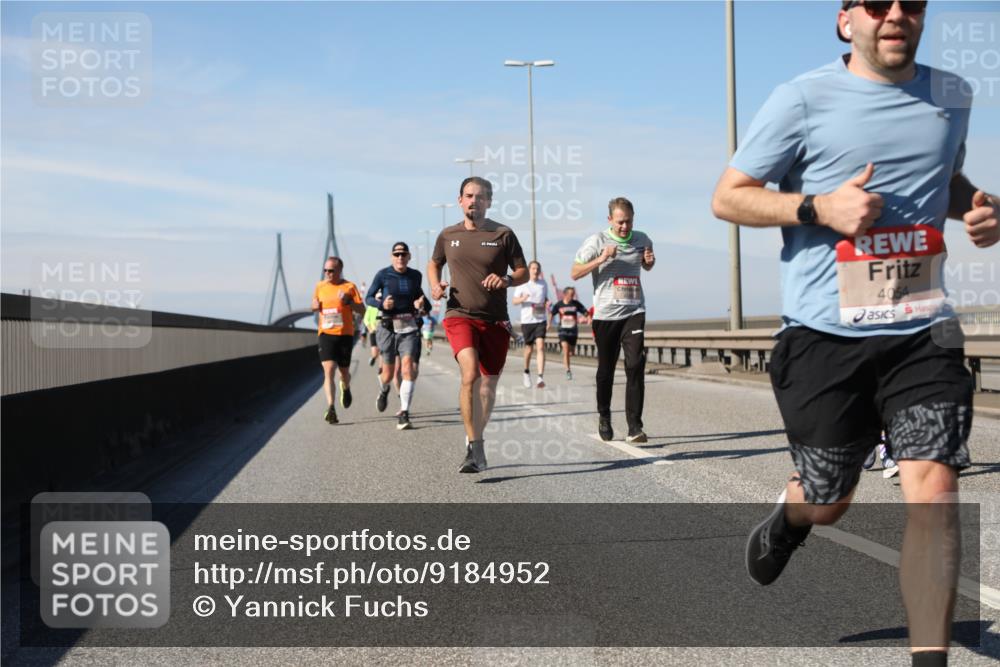 03.10.2025 - Köhlbrandbrückenlauf Yannick Fuchs http://msf.ph/oto/9184952 03.10.2025 11:41:56 Position 3 4054 meine-sportfotos.de