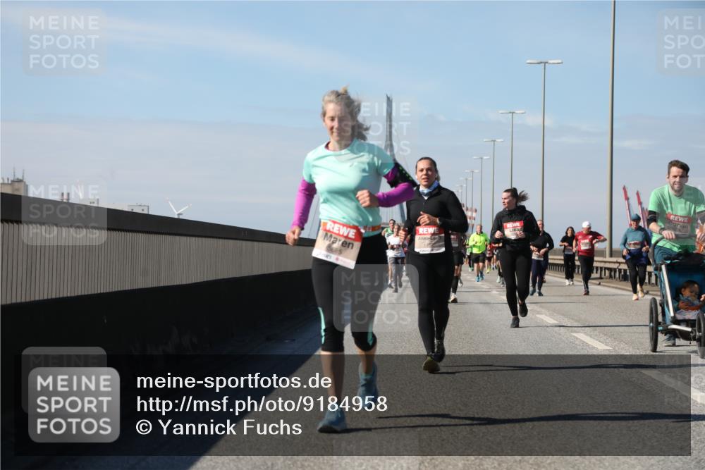 03.10.2025 - Köhlbrandbrückenlauf Yannick Fuchs http://msf.ph/oto/9184958 03.10.2025 12:03:07 Position 3 5685, 515 meine-sportfotos.de