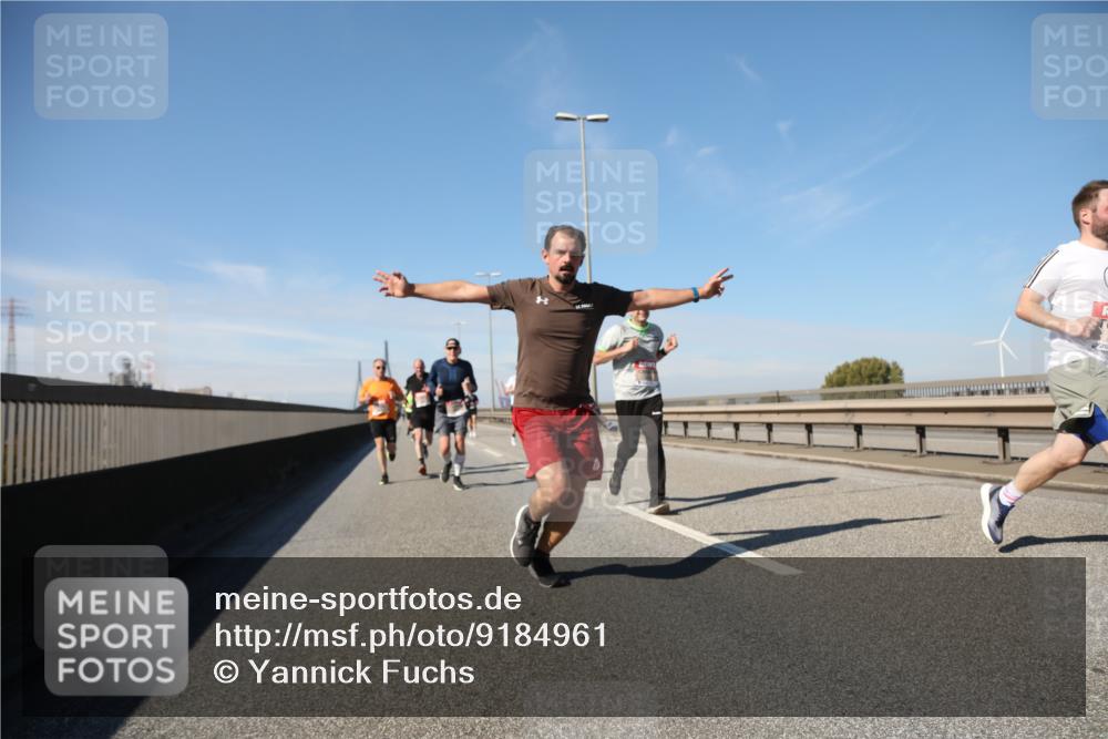 03.10.2025 - Köhlbrandbrückenlauf Yannick Fuchs http://msf.ph/oto/9184961 03.10.2025 11:41:57 Position 3  meine-sportfotos.de